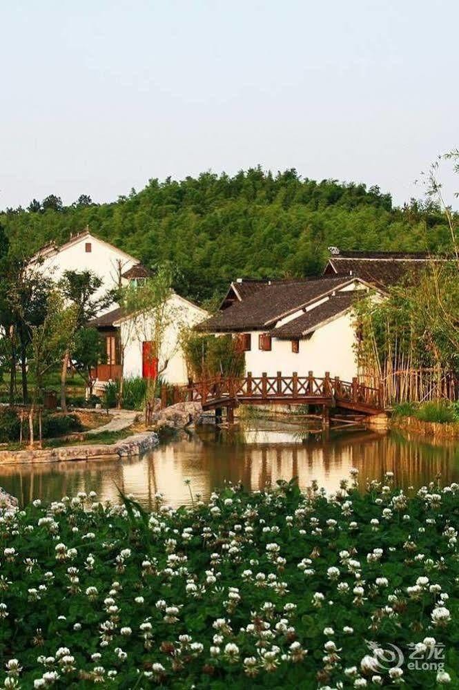 Suzhou Greendoor Resort Hotel エクステリア 写真